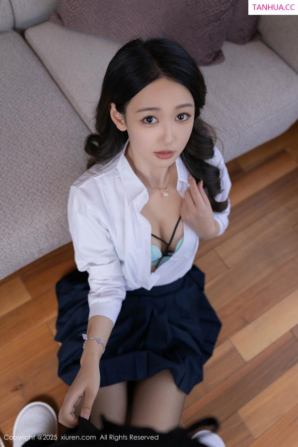 唐安琪  [XiuRen]高清写真图 2025.02.10 No.9866 唐安琪 黑丝美腿第18张图片